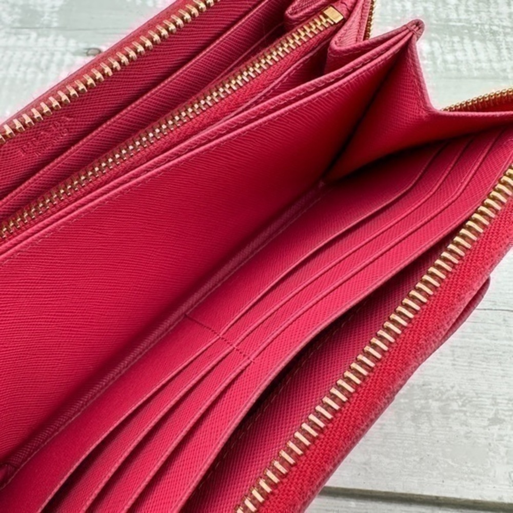 AUTHENTIC Prada Fiocco Bow Zip Around Wallet. Color: Peoria. - Picture 5 of 16